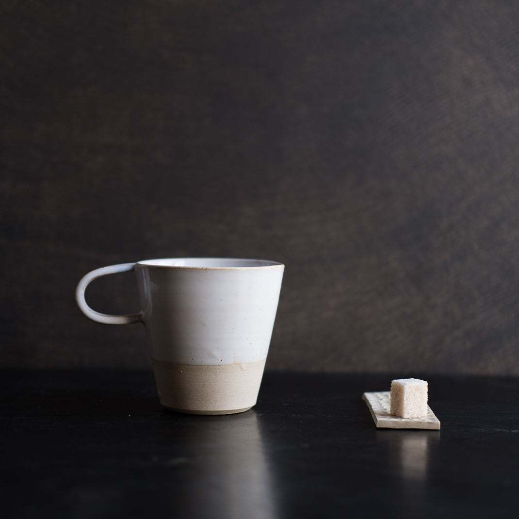 La tasse et la plaquette Essential de No Ceramic