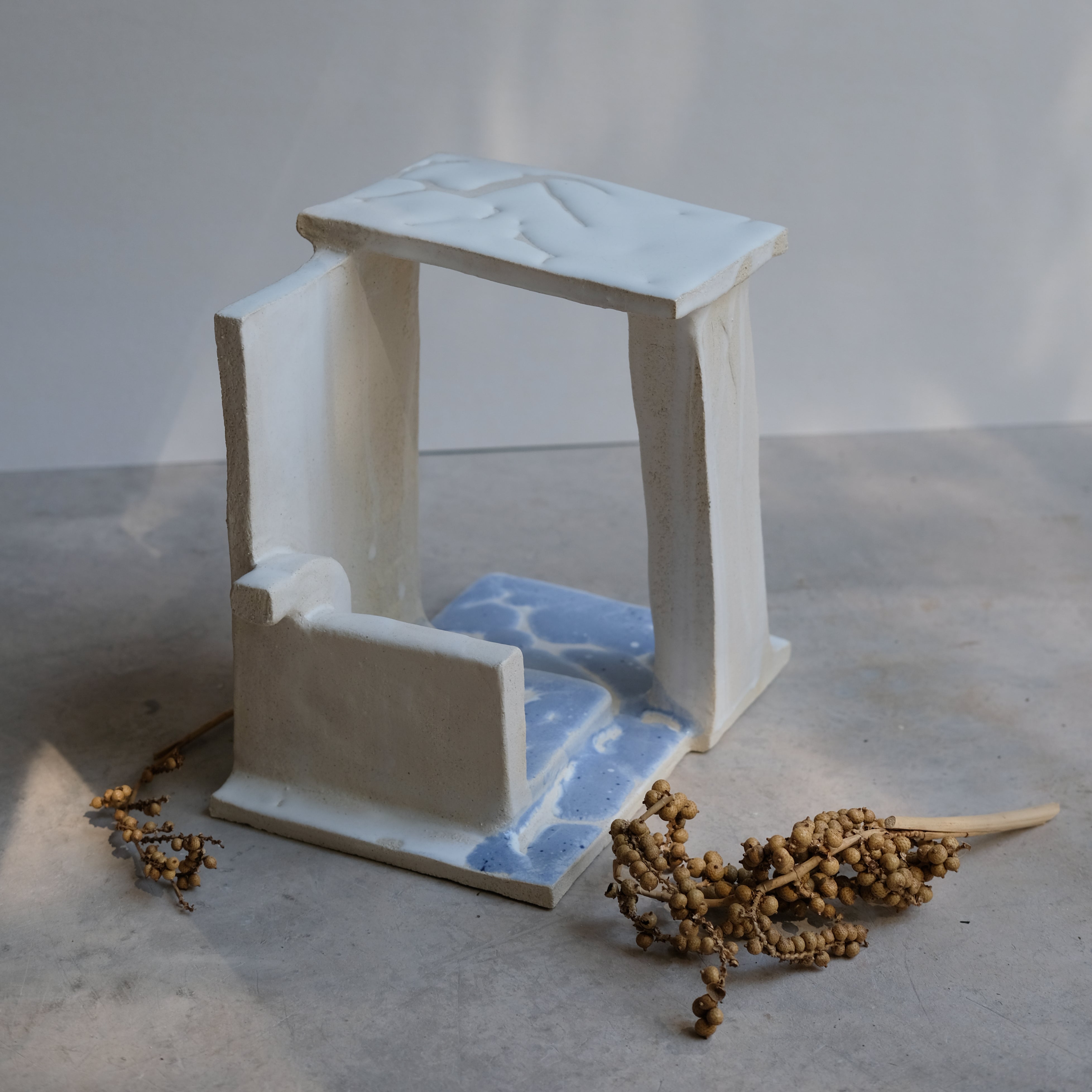 MA 10__ micro-architecture, a bit seaside