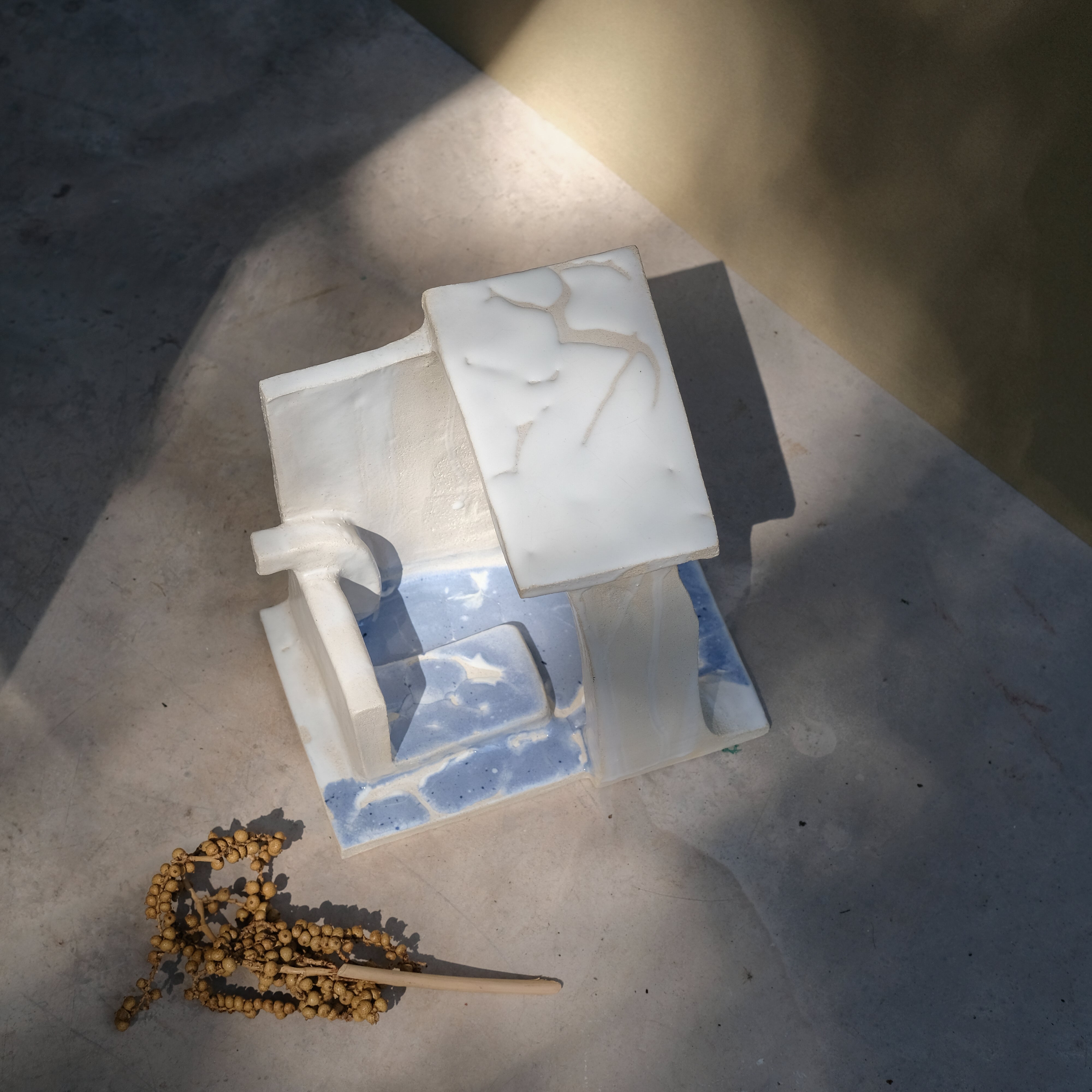 MA 10__ micro-architecture, a bit seaside