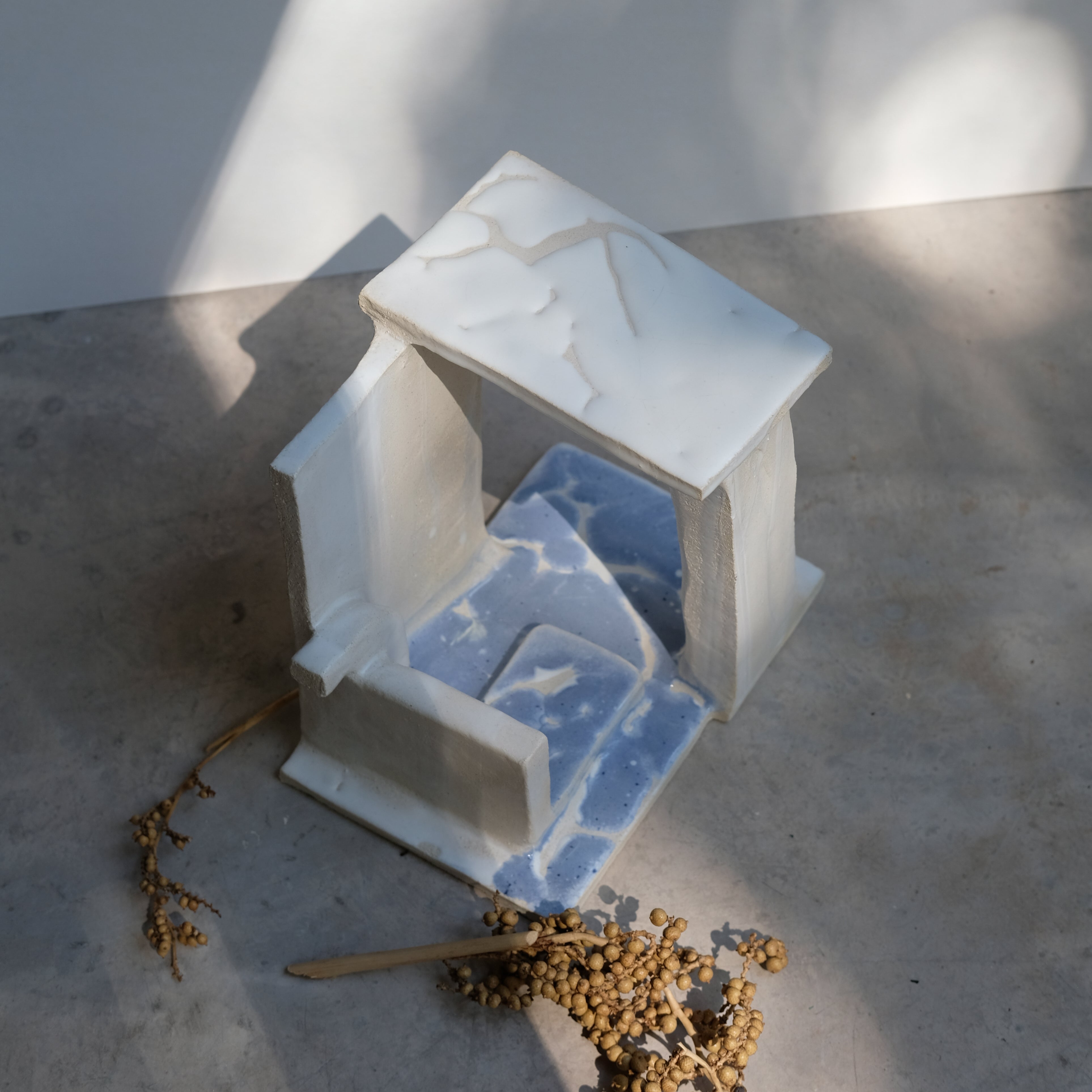 MA 10__ micro-architecture, a bit seaside