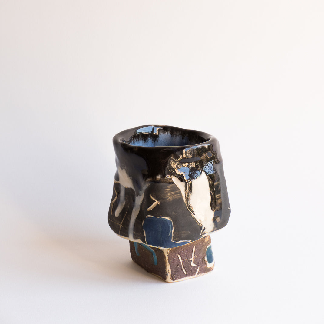 Assiette grandpièce unique du potier japonais Shun Kadohashi pour Brutal Ceramics