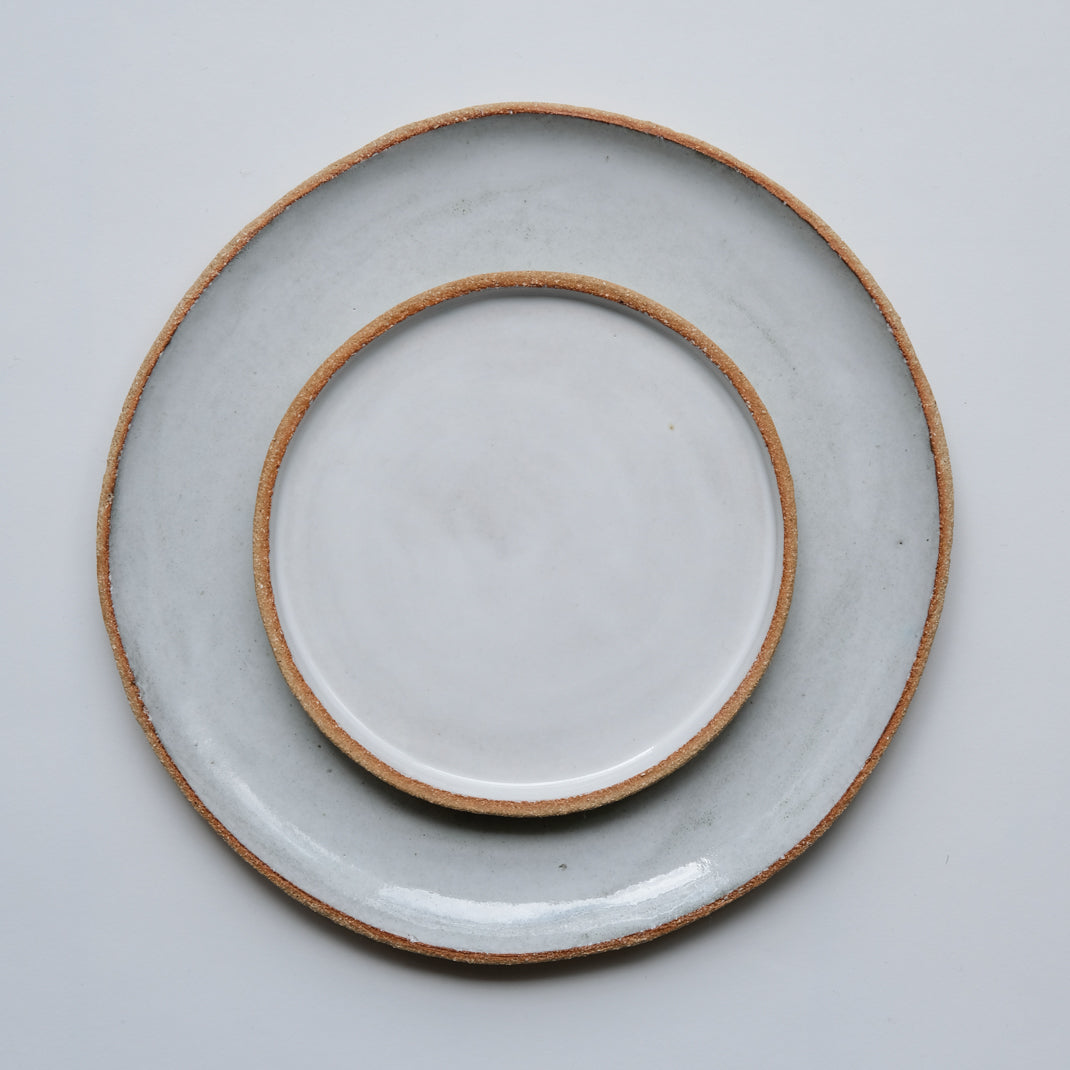 Assiette à dessert de l'Atelier M. chez Brutal Ceramics