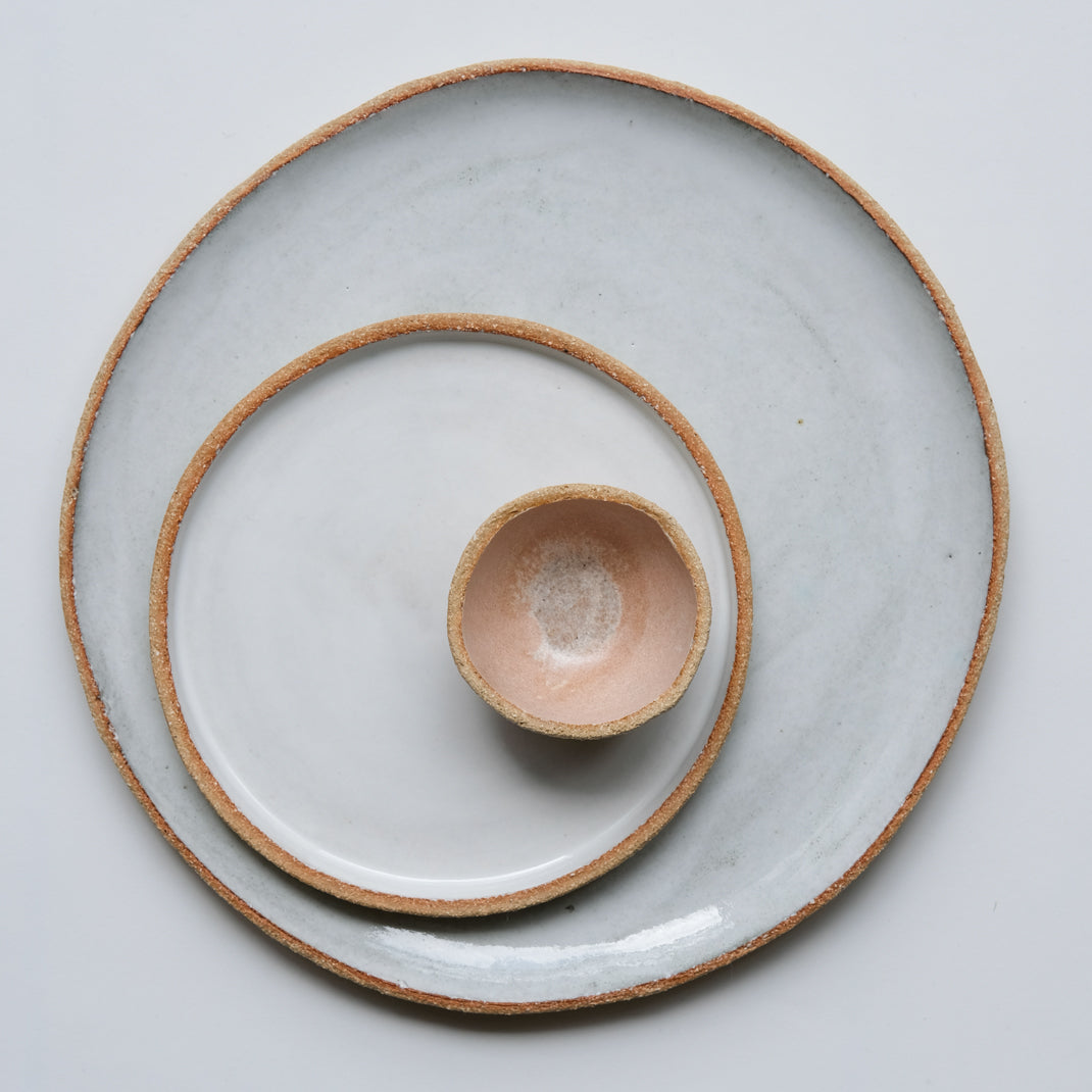 Assiette à dessert de l'Atelier M. chez Brutal Ceramics