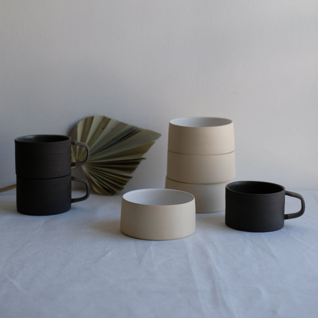 Bol "Neve" blanc/écru en grès d'Atelier Epiney chez Brutal Ceramics