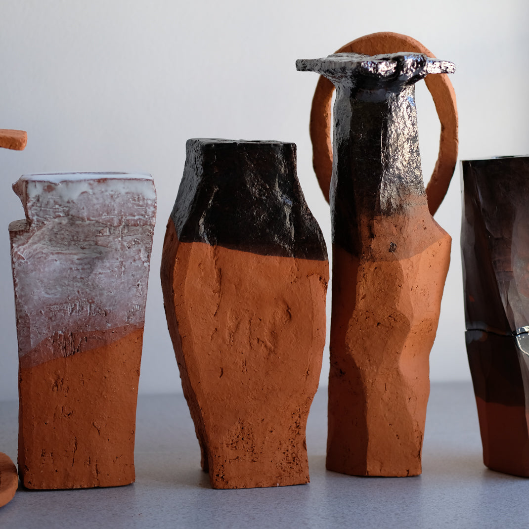 Vase Nando_02 d'Emmanuelle Roule chez Brutal Ceramics