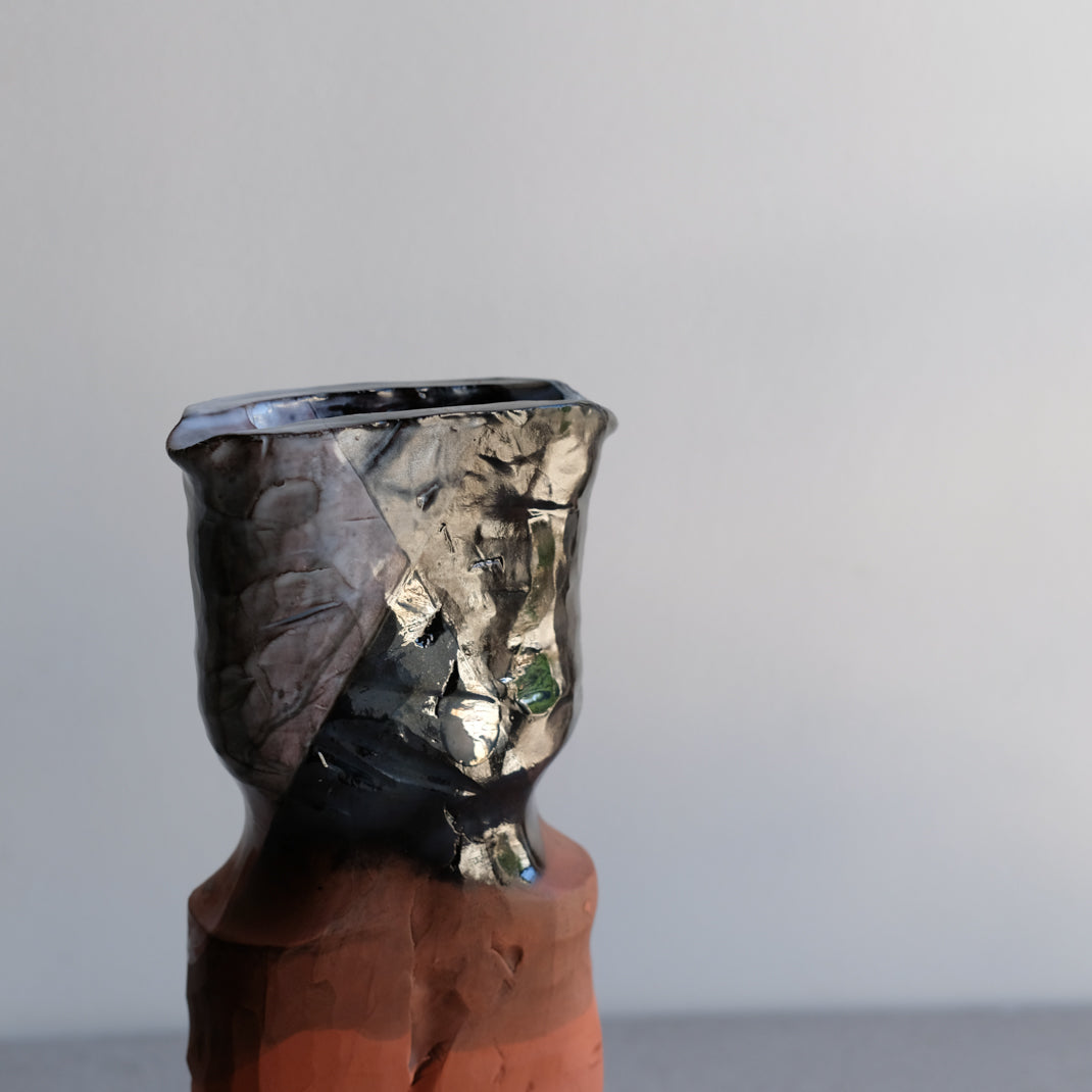 Vase Kume_16 d'Emmanuelle Roule chez Brutal Ceramics
