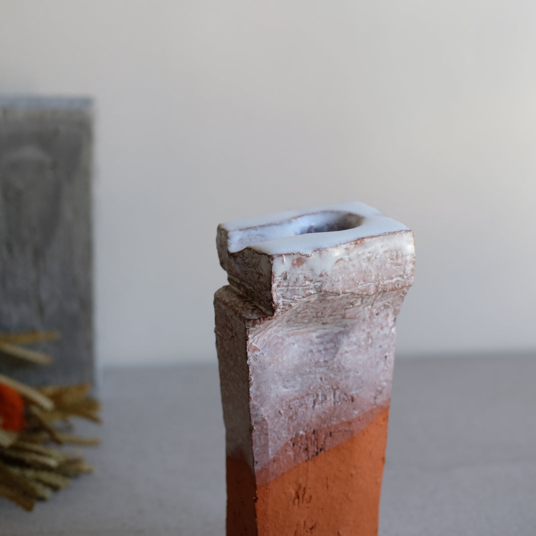 Vase Nando_04 d'Emmanuelle Roule chez Brutal Ceramics