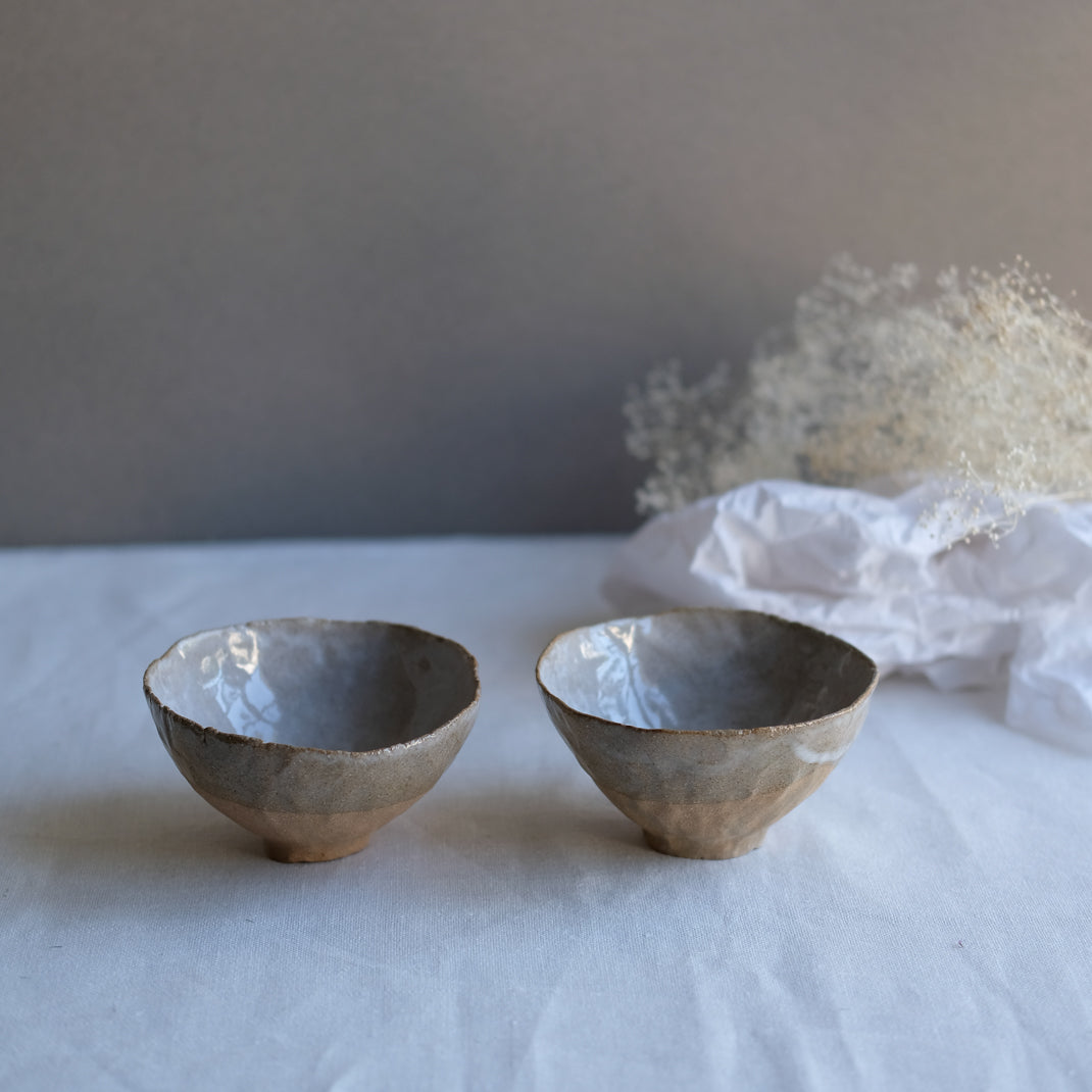 Petit bol pincé de Judith Lasry chez Brutal Ceramics