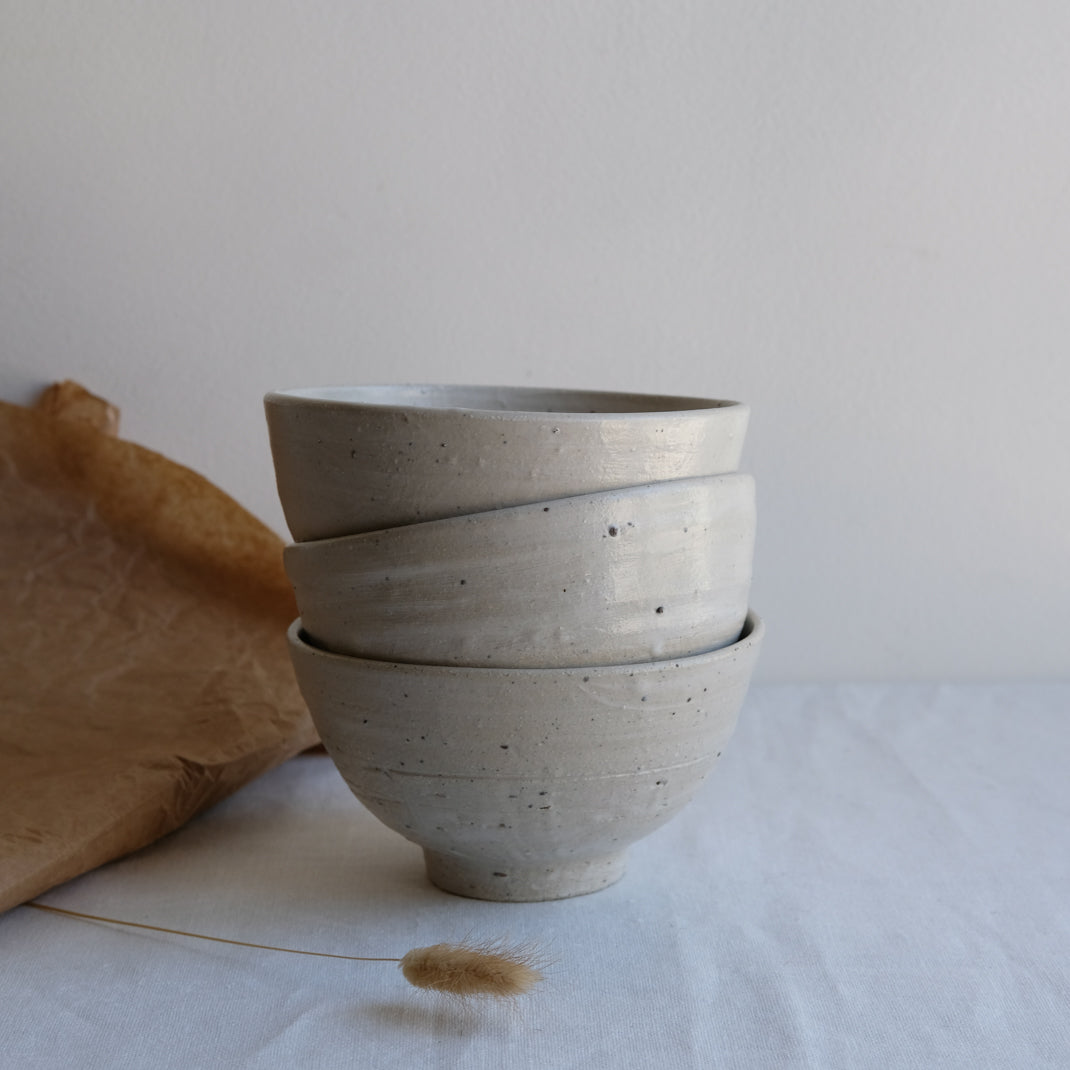 Bol en grès de Marie Lautrou-PMPM chez Brutal Ceramics