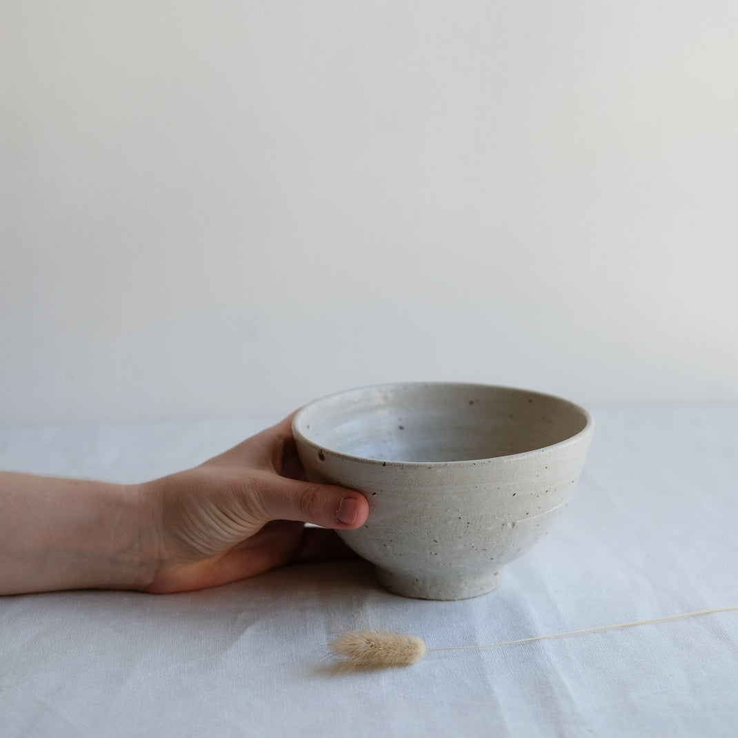 Bol en grès de Marie Lautrou-PMPM chez Brutal Ceramics
